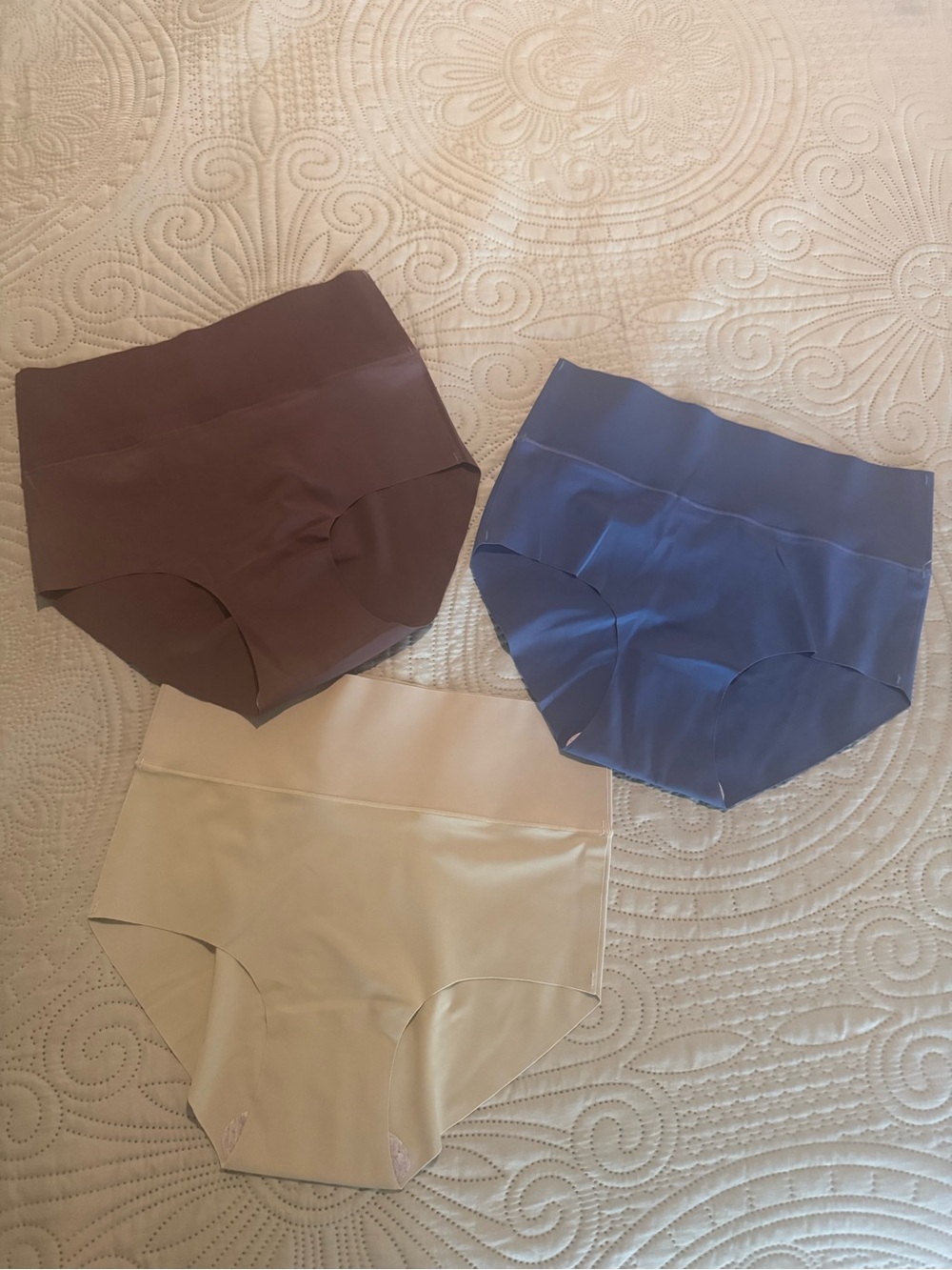 3 Seamless High-Waist Women’s panty - Brown, Blue, green